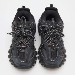 Pre Owned حذاء رياضي بالنسياغا تراك شبك وجلد صناعي أسود بعنق منخفض مقاس 42