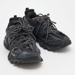 Pre Owned حذاء رياضي بالنسياغا تراك شبك وجلد صناعي أسود بعنق منخفض مقاس 42