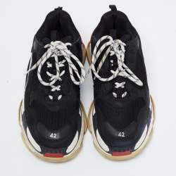 مملوكة مسبقًا حذاء رياضي بالنسياغا تريبل أس شبك وجلد أسود مقاس 42