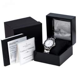 Bernhard H. Mayer White Stainless Steel Force Quantum Men's Wristwatch 43 mm