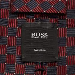 Pre Owned Boss By Hugo Boss Red/Blue Jacquard Silk Tie