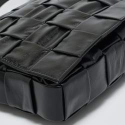 Pre Owned Bottega Veneta Black Maxi Intrecciato Leather Cassette Shoulder Bag