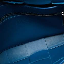 Pre Owned Bottega Veneta Blue Intreccio Leather Medium Cassette Crossbody Bag