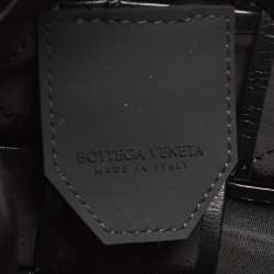 مملوكة مسبقًا حقيبة كاسيت كتف بوتيغا فينيتا جلد انتريشياتو ماكسي أسود