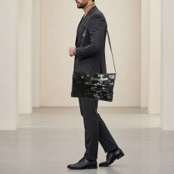 مملوكة مسبقًا حقيبة كاسيت كتف بوتيغا فينيتا جلد انتريشياتو ماكسي أسود