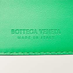 مملوكة مسبقًا Bottega Veneta Dark Green Intrecciato Leather Bifold Wallet