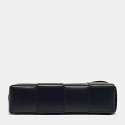 مملوكة مسبقًا حقيبة بوتيغا فينيتا جلد انتريتشو متوسط القوس