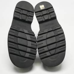 مملوكة مسبقًا Bottega Veneta Black Leather Lug Chelsea Boots Size 44