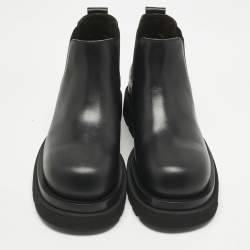مملوكة مسبقًا Bottega Veneta Black Leather Lug Chelsea Boots Size 44