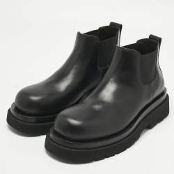 مملوكة مسبقًا Bottega Veneta Black Leather Lug Chelsea Boots Size 44