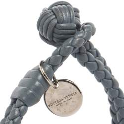 مملوكة مسبقًا Bottega Veneta Blue Intrecciato Nappa Leather Knot Bracelet M