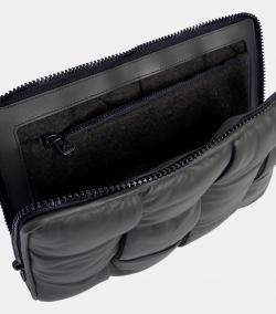 Pre Owned Bottega Veneta Black Padded Leather Laptop Case