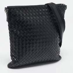 Pre Owned Bottega Veneta Black Intrecciato Leather Zip Flat Messenger Bag