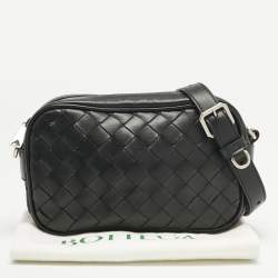 Pre Owned حقيبة كاميرا بوتيغا فينيتا جلد إنتريشياتو سوداء كروس بودي