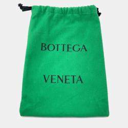 مملوكة مسبقًا Bottega Veneta Maxi Intrecciato Cassette Sling Bag Black Leather Size Mini