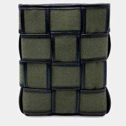 Pre Owned حافظة هاتف كاسيت جلد وقماش أخضر وأسود بوتيغا فينيتا