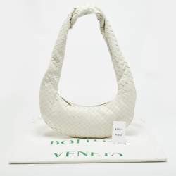 مملوكة مسبقًا Bottega Veneta Buddy Off White Intrecciation Leather Crossbody Bag