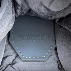 مملوكة مسبقًا Bottega Veneta Padded Tech Cassette Shoulder Bag Gray Nylon