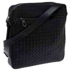 Pre Owned Bottega Veneta Black Intrecciato Leather Pocket Zip Messenger Bag