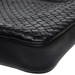 Pre Owned Bottega Veneta Black Intrecciato Leather Pocket Zip Messenger Bag