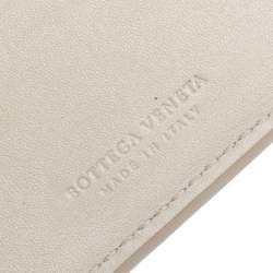 Pre Owned Bottega Veneta Off White Intrecciato Leather Bifold Wallet