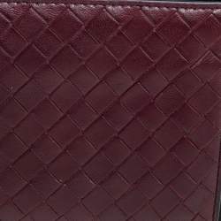 Pre Owned Bottega Veneta Maroon Intrecciato Leather Bifold Wallet