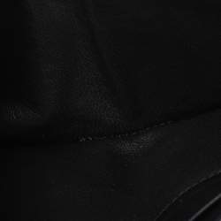 Pre Owned Bottega Veneta Black Intrecciato Leather Bifold Wallet