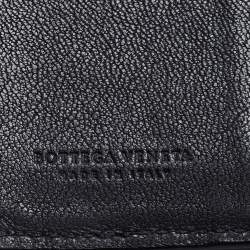 مملوكة مسبقًا محفظة بوتيغا فينيتا كومباكت  جلد إنترشياتو رصاصي / أسود طية ثنائية