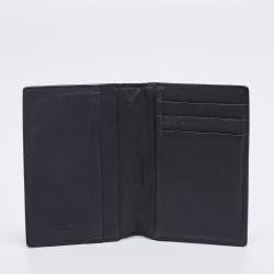 مملوكة مسبقًا محفظة بوتيغا فينيتا كومباكت  جلد إنترشياتو رصاصي / أسود طية ثنائية