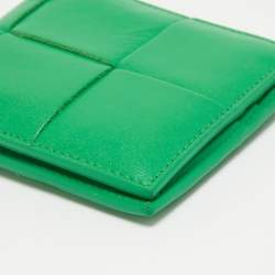 Pre Owned Bottega Veneta Green Intrecciato Leather Cassette Bifold Wallet