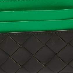 مملوكة مسبقًا Bottega Veneta Black/Green Intrecciato Leather Card Holder