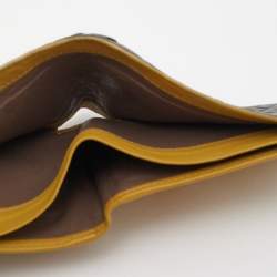 مملوكة مسبقًا Bottega Veneta Olive Green Intrecciato Leather Bifold Wallet