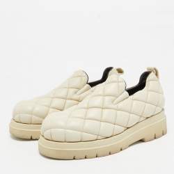 Pre Owned Bottega Veneta Cream Quilted Leather Slip On Loafers Size 41