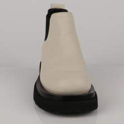 Bottega Veneta Cream Leather Lug Chelsea Ankle Boots Size 38