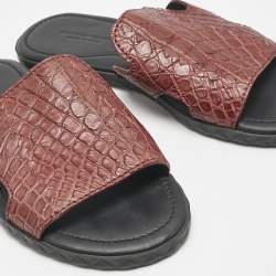 Pre Owned Bottega Veneta Burgundy Crocodile Leather Flat Sandals Size 39