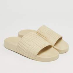 Pre Owned Bottega Veneta Beige Rubber Pool Slippers Size 36