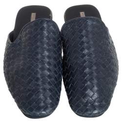 مملوكة مسبقًا Bottega Veneta  Blue Intrecciato Leather Fiandra Mules Size 42