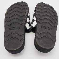 Pre Owned Bottega Veneta Black/White Intrecciato Leather Slides Size 42