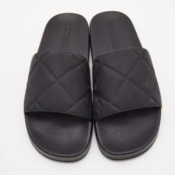 Pre Owned Bottega Veneta Black Rubber Pool Slides Size 41