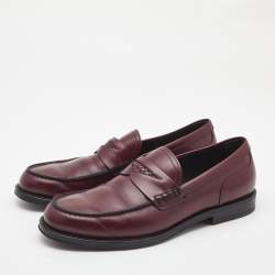 مملوكة مسبقًا Bottega Veneta Burgundy Leather Slip On Loafers Size 41.5