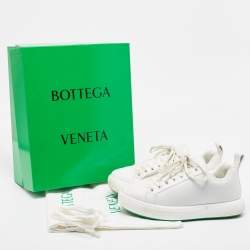 مملوكة مسبقًا Bottega Veneta White Leather Pillow Sneakers Size 43