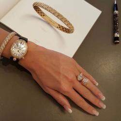 Pre Owned ساعة بريغيه رين دي نابلس 8918BR ذهب وردي إطار مرصع بالألماس 36.5 × 28.45 مم