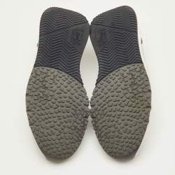 Pre Owned حذاء رياضي برونيلو كوتشينيلي قماش تريكو رمادي فاتح بطراز من�خفض مقاس 45