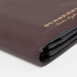 Pre Owned Burberry Burgundy Textured Leather Long Bifold Wallet