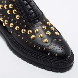 مملوكة مسبقًا Burberry Black Leather Deardown Studded Oxfords Size 41