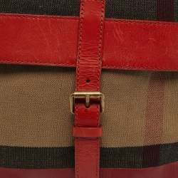 Pre Owned حقيبة ماسنجر بربري قماش مربعات ميغا حمراء/بنية بیلدون