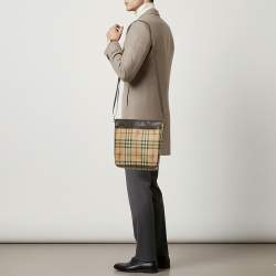 مملوكة مسبقًا Burberry Brown/Beige Haymarket Coated Canvas Flap Messenger Bag