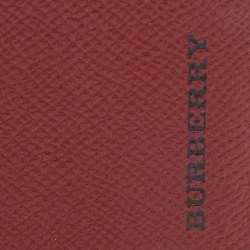 Pre Owned Burberry Burgundy Leather International Bifold Wallet