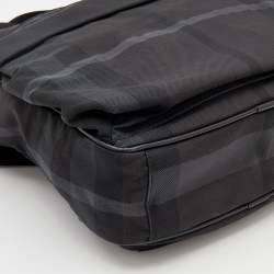 Pre Owned Burberry Black Smoke Check Nylon Messenger Bag
