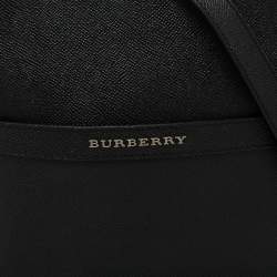 Pre Owned Burberry Black Leather Messenger Bag